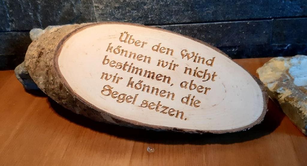 Mehr über den Artikel erfahren Holzschilder mit Sprüchen