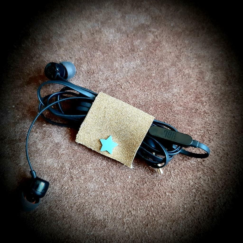 Kabel Organizer aus Leder