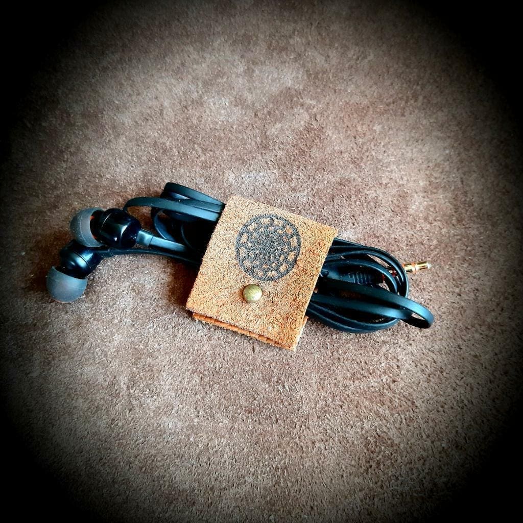 Kabel Organizer aus Leder