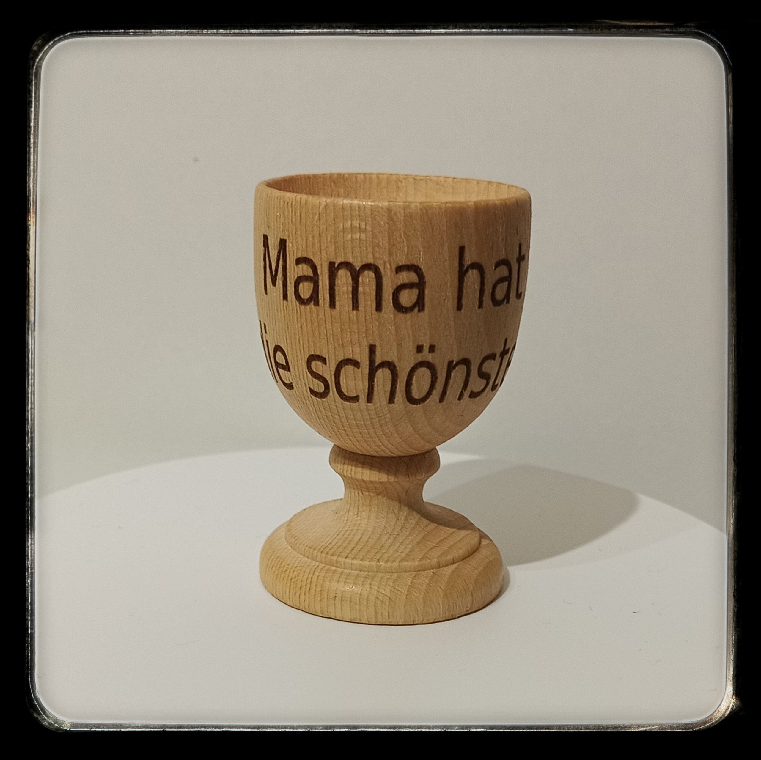 Eierbecher aus Ahornholz