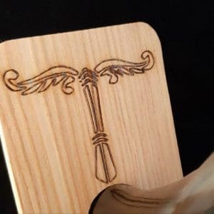 Trinkhornständer Irminsul Kirsche furniert