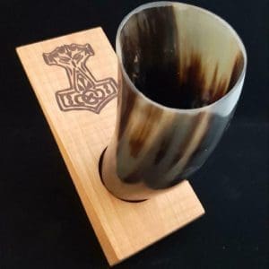 Trinkhornständer Mjölnir