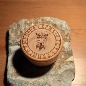 Holzdose Runenkreis mit Drehverschluss