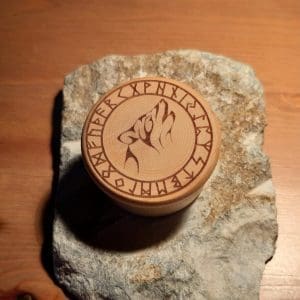 Holzdose Runenkreis mit Drehverschluss