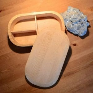 Vesperdose aus Holz