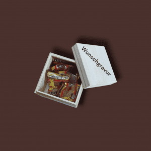 Holzbox mit Wunschgravur aus Kiefernholz 10,5×10,5cm