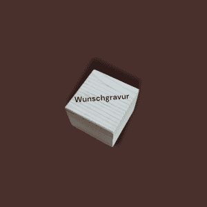Holzbox mit Wunschgravur aus Kiefernholz 7,5×7,5cm