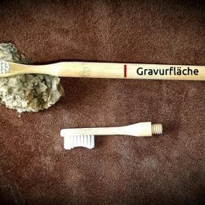 Personalisierte Zahnbürste aus Bambus