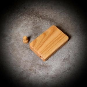 Edle Schnupftabakdose aus Kirschholz