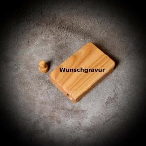 Edle Schnupftabakdose aus Kirschholz
