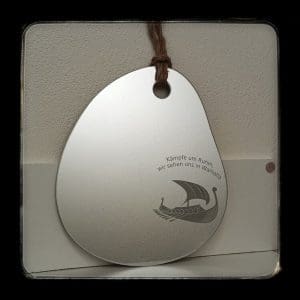 Hängespiegel mit Gravur