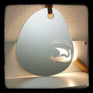 Hängespiegel mit Gravur